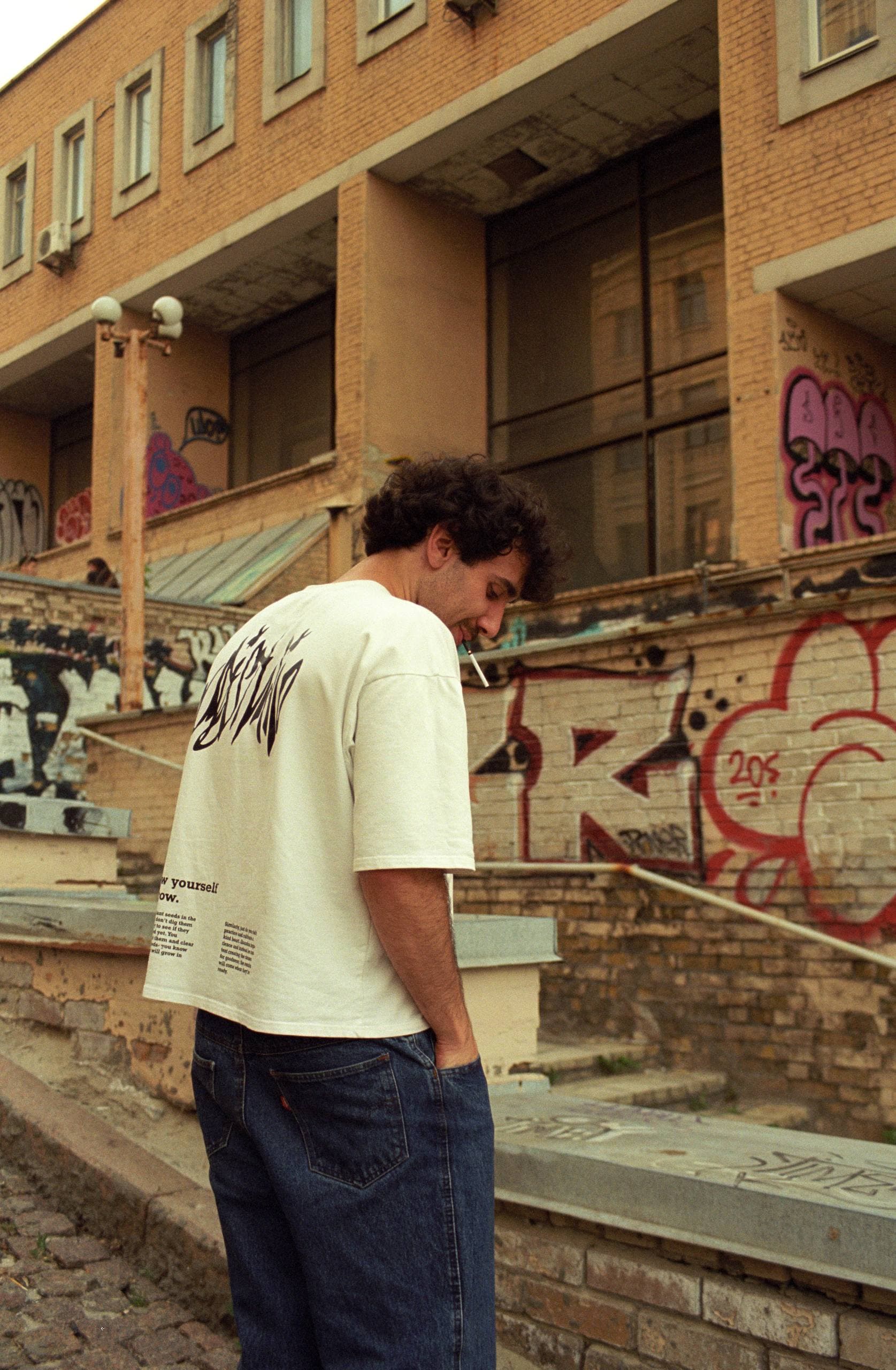 t-shirt 'graffiti'